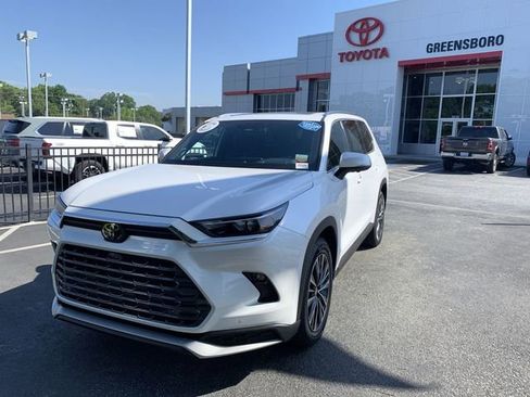 Certified 2024 Toyota Grand Highlander AWD Hybrid image 4