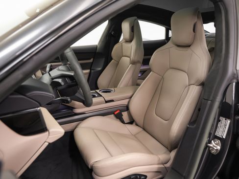 Used 2023 Porsche Taycan GTS image 47