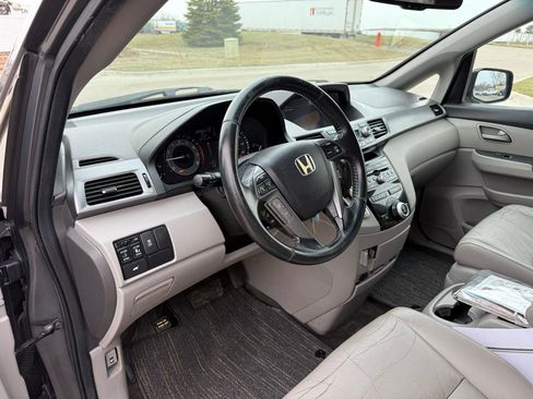 Used 2011 Honda Odyssey EX-L image 12