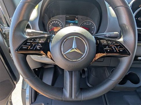 Used 2025 Mercedes-Benz Sprinter 2500 image 23