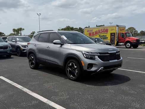 New 2026 Kia Seltos S FWD image 2