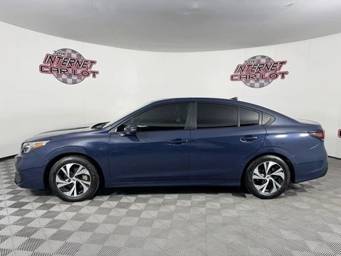 Used 2024 Subaru Legacy Premium w/ Popular Package #1 AWD/4WD image 4