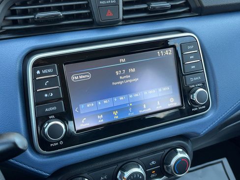 Used 2025 Nissan Versa SV FWD image 18