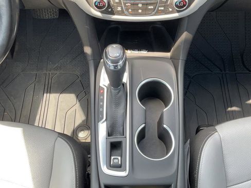 Certified 2019 Chevrolet Equinox Premier w/ LPO, Floor Liner Package AWD/4WD image 23