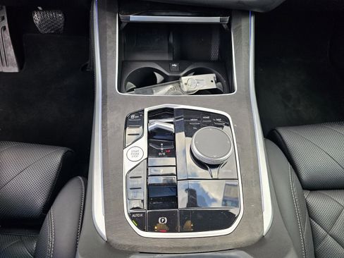 Used 2025 BMW X5 xDrive40i image 25