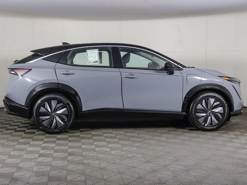 Used 2023 Nissan Ariya VENTURE+ image 17