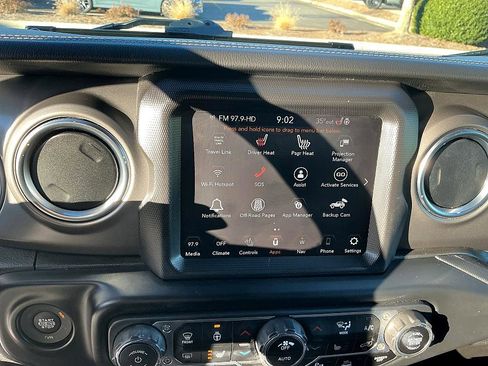 Used 2022 Jeep Wrangler Unlimited Rubicon w/ Xtreme Recon 35" Tire Package image 17