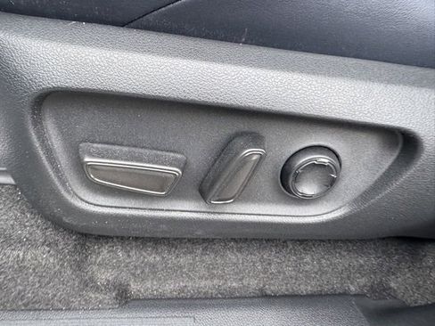 Certified 2025 Toyota 4Runner Platinum image 19