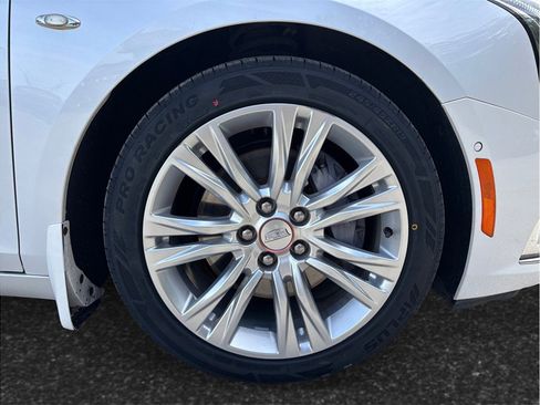 Used 2019 Cadillac XTS Luxury image 12