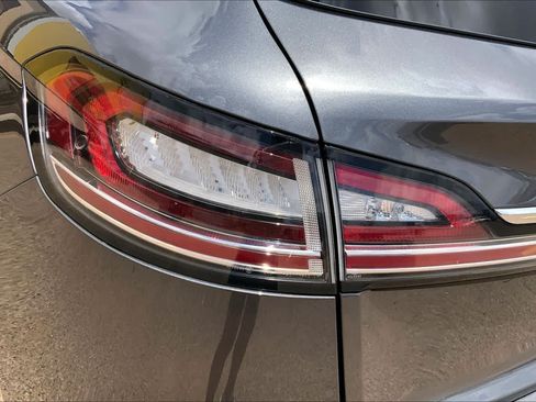 Used 2022 Lincoln Nautilus Reserve AWD/4WD image 29