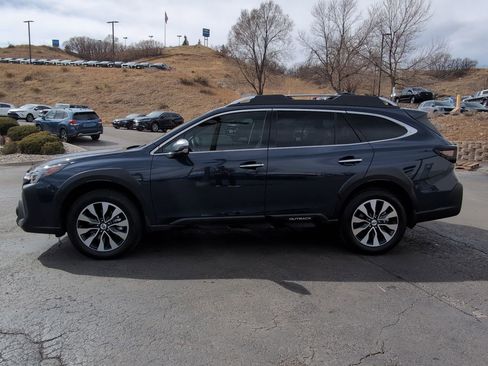 Used 2024 Subaru Outback Touring image 4