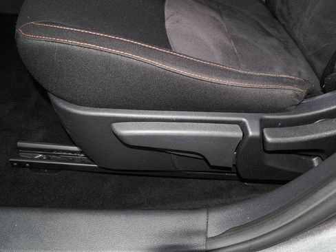 Used 2025 Nissan Sentra SR FWD image 24