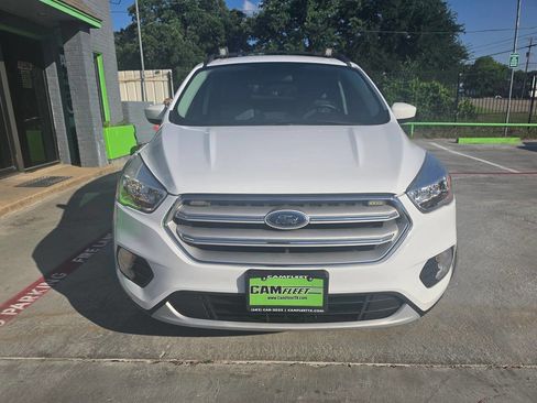 Used 2018 Ford Escape SE w/ SE Sync 3 Package AWD/4WD image 59