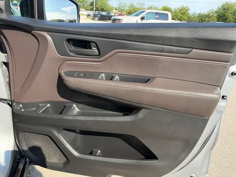 Used 2018 Honda Odyssey EX-L image 9