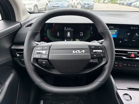 New 2026 Kia Sportage LX FWD image 10