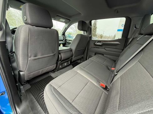 Used 2025 Chevrolet Silverado 1500 LT image 23