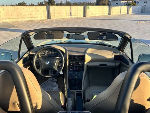 Used 1998 BMW Z3 2.8 RWD image 22