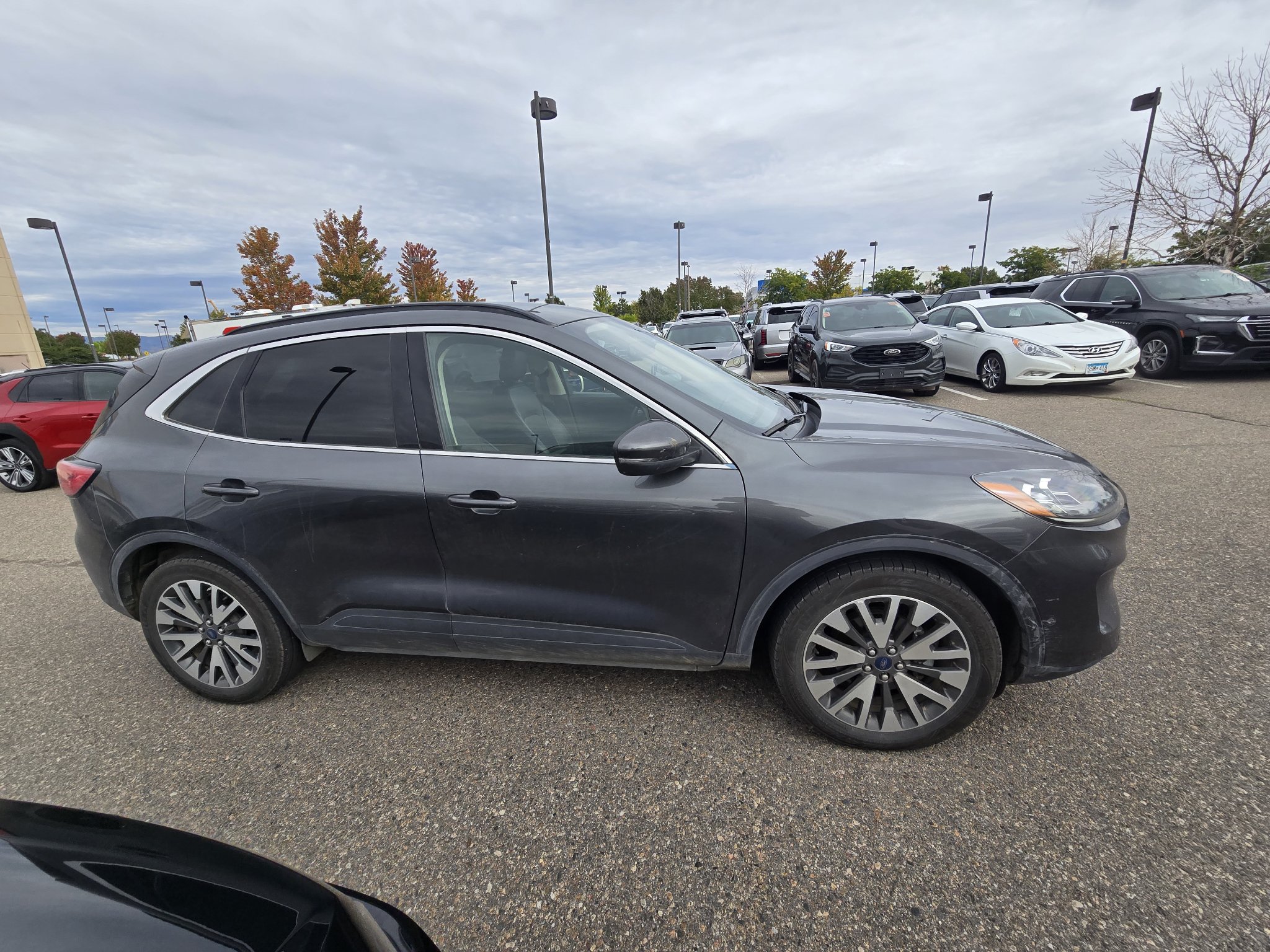 Used 2020 Ford Escape Titanium AWD/4WD image 7