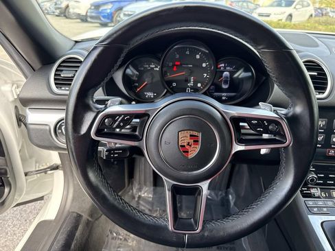 Used 2018 Porsche 718 Boxster image 33