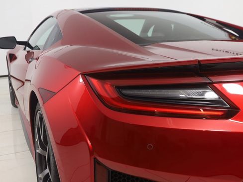 Used 2017 Acura NSX image 30