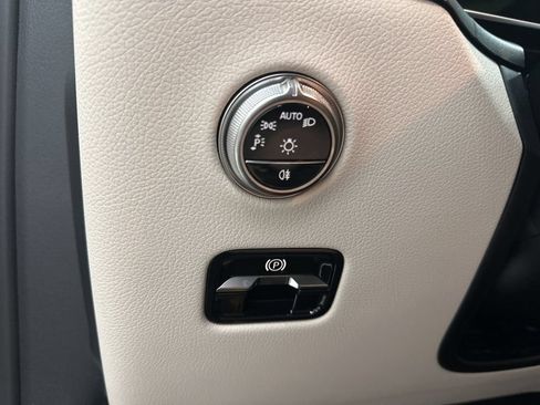 Used 2026 Mercedes-Benz GLC 300 4MATIC image 17
