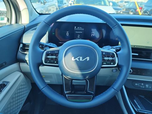 New 2026 Kia Carnival EX image 11