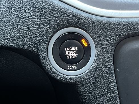 Used 2022 Dodge Charger R/T image 9