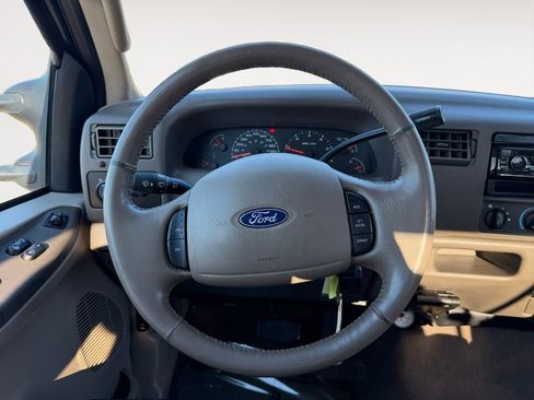 Used 2003 Ford F350 Lariat RWD image 13