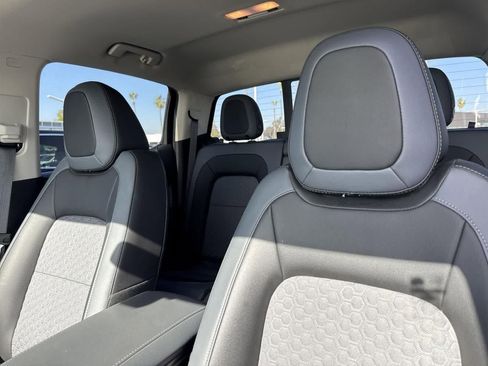 Used 2022 Chevrolet Colorado Z71 image 16