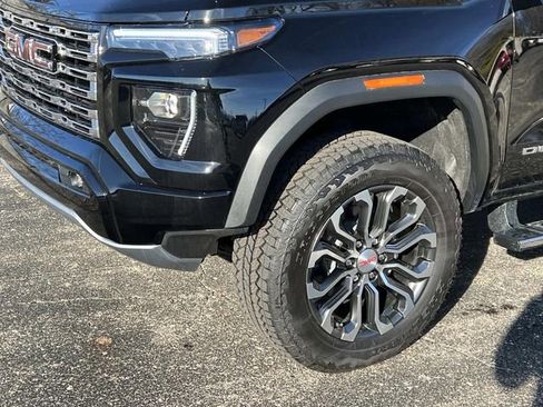 New 2026 GMC Canyon Denali image 9