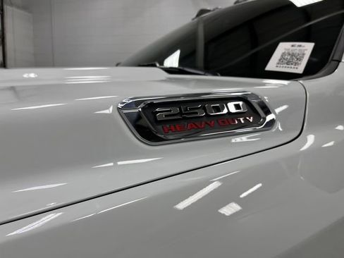 Used 2024 RAM 2500 Tradesman w/ Chrome Appearance Group image 35