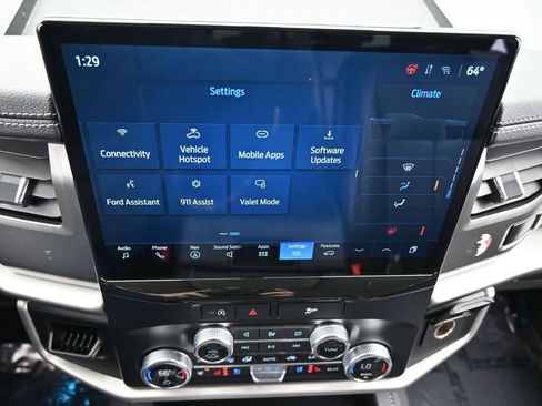 Used 2024 Ford Expedition Max XLT image 23