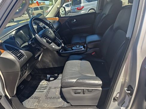 Used 2024 Nissan Armada SL w/ Captain's Chairs Package AWD/4WD image 13