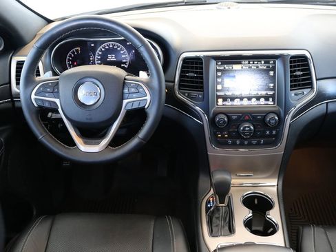 Used 2017 Jeep Grand Cherokee Limited w/ Luxury Group II image 21