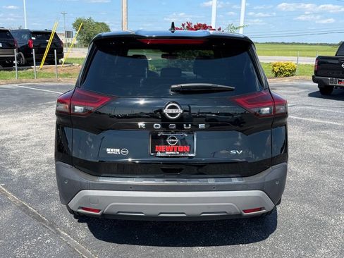 Used 2023 Nissan Rogue SV FWD image 33