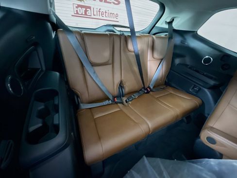 Used 2025 Subaru Ascent Touring w/ Popular Package #2 AWD/4WD image 33