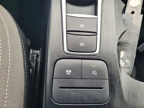 Certified 2022 Ford Escape SE w/ Convenience Package image 25