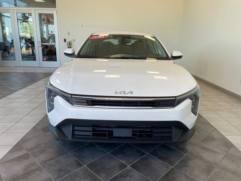 Used 2025 Kia K4 FWD image 3