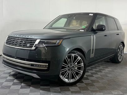 New 2025 Land Rover Range Rover SE