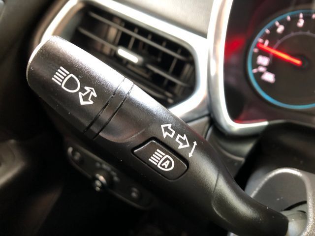 Used 2020 Chevrolet Equinox LT w/ Driver Convenience Package FWD image 32