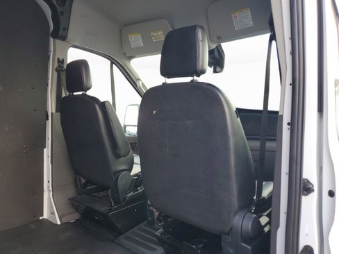 Used 2023 Ford Transit 250 Medium Roof AWD w/ Load Area Protection Package image 9