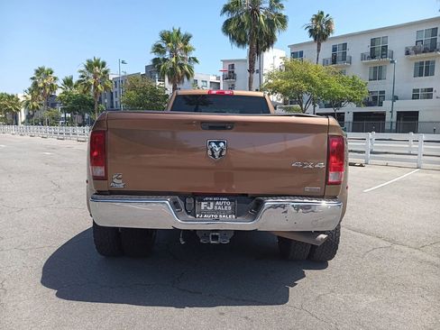 Used 2012 RAM 3500 ST w/ Chrome Appearance Group AWD/4WD image 7