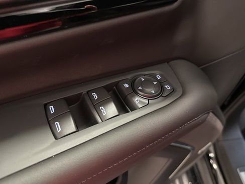 New 2025 Chevrolet Suburban LT w/ Comfort Package image 11