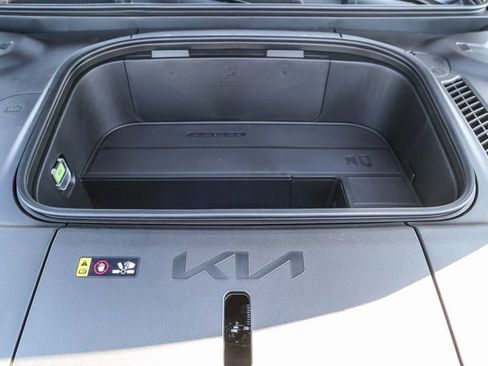 New 2026 Kia EV9 Wind image 13