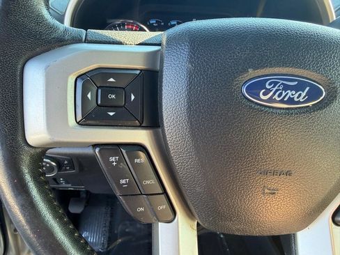 Used 2017 Ford F250 Lariat w/ Chrome Package image 30