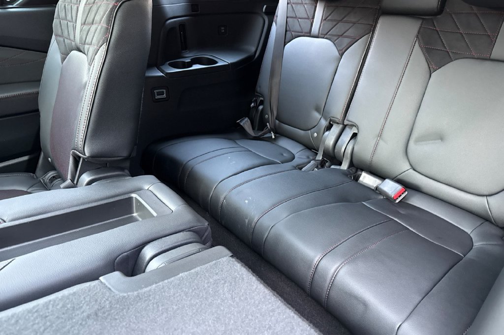 Used 2026 Honda Pilot Black Edition image 18