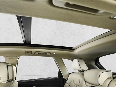 Certified 2025 Audi Q5 2.0T Premium Plus w/ Premium Plus Package image 20