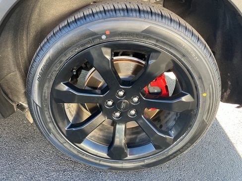 Used 2023 Ford Explorer ST w/ Equipment Group 401A image 12