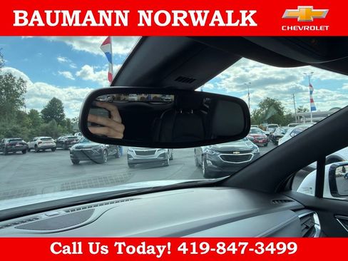 Used 2024 Buick Enclave Essence w/ Sport Touring Edition FWD image 30