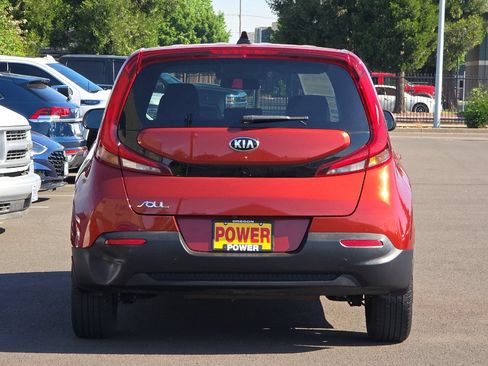 Used 2021 Kia Soul LX FWD image 5